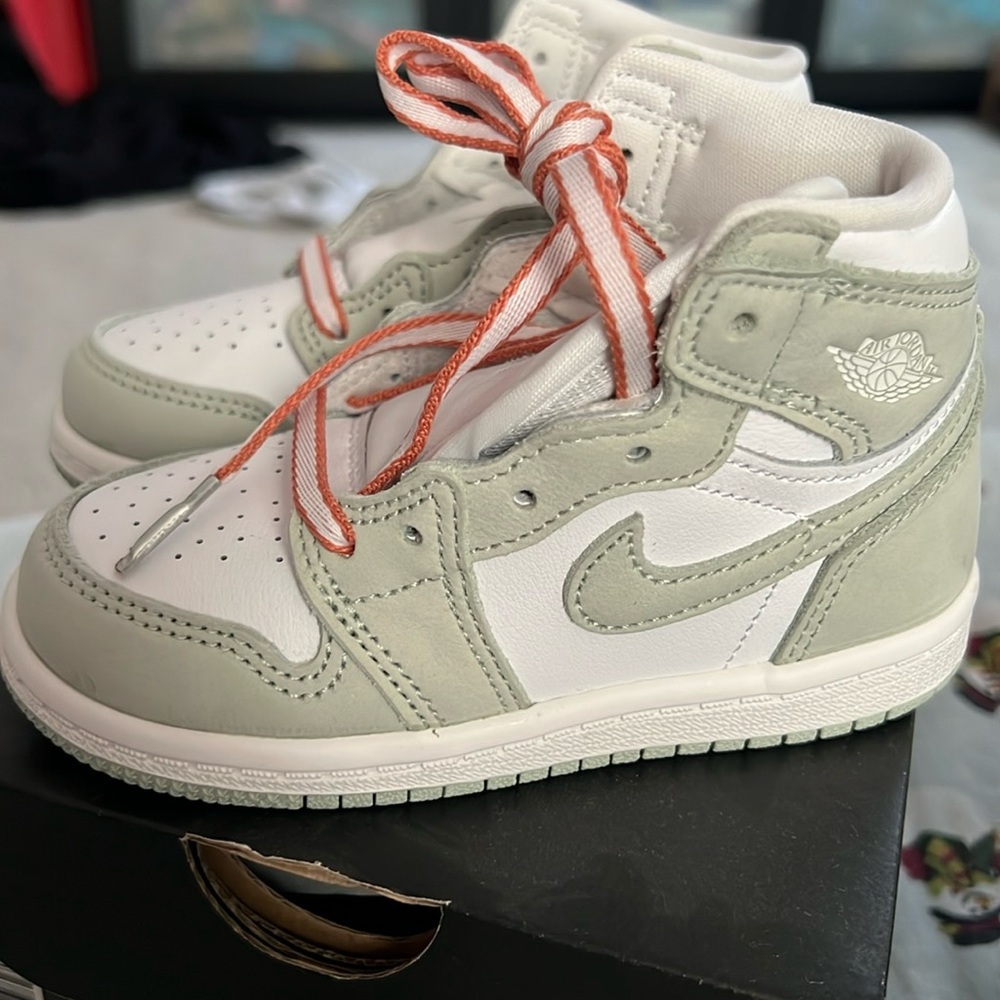 Jordan 1